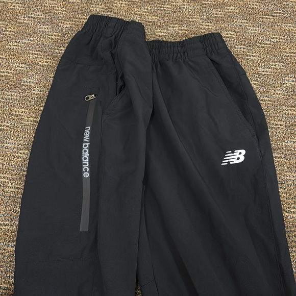 new balance pants - Picture 2 of 3